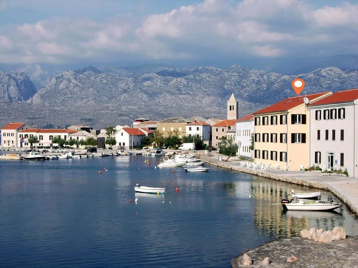 Apartments Tamarix Vinjerac