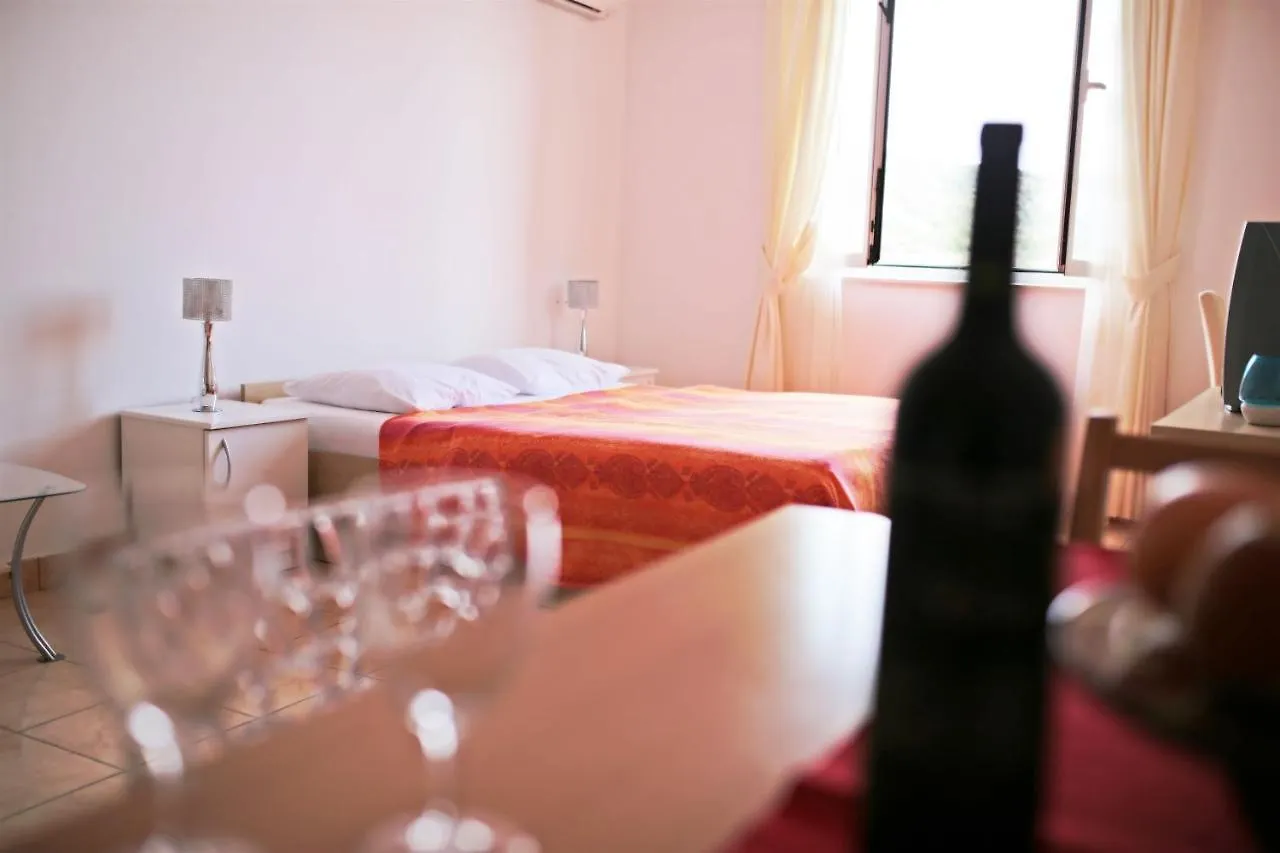 Apartments Tamarix Vinjerac 0*,  Croatia
